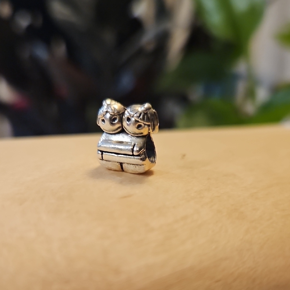 Silver Charm 2 Friends